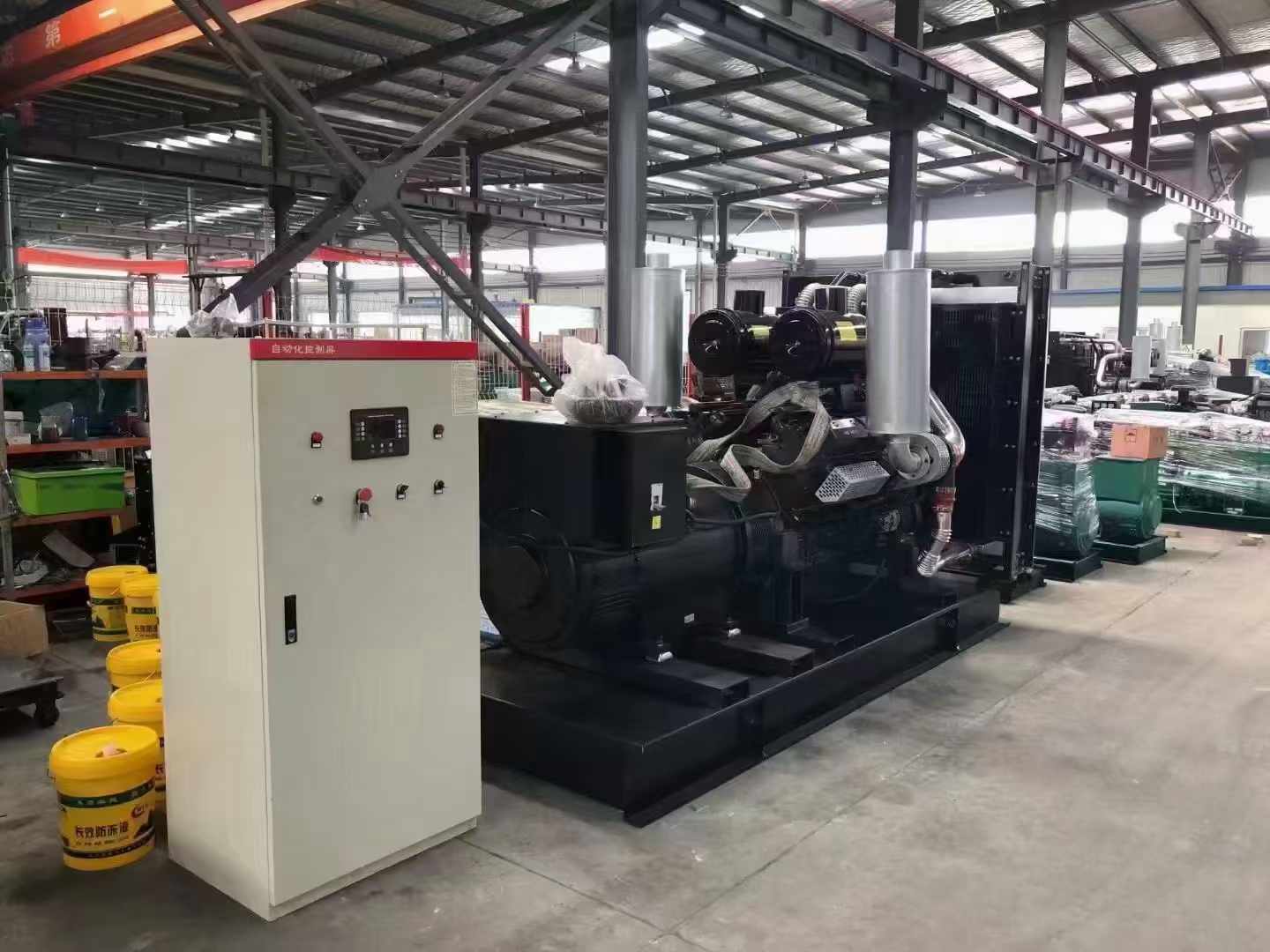 库车柴油发电机运行时的噪音和振动水平如何?